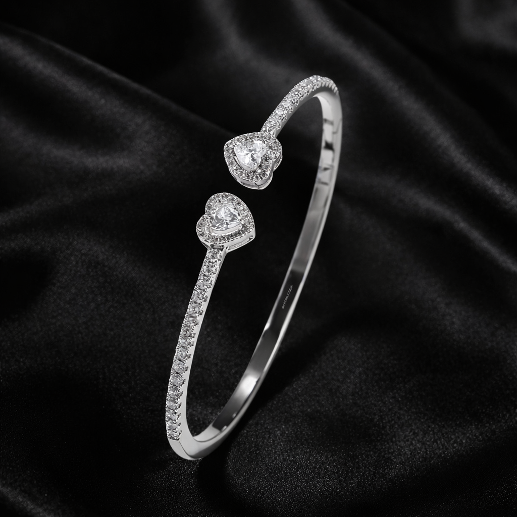 Classy Heart Bangle