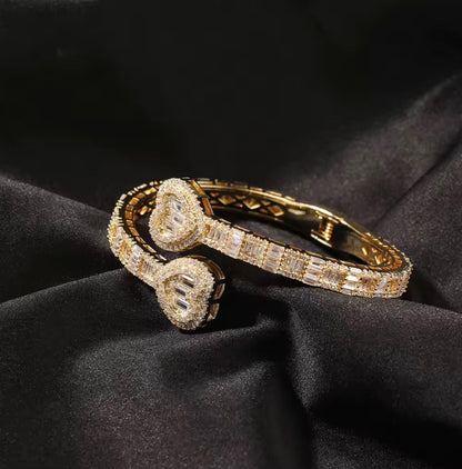 Luxe Heart Bangle